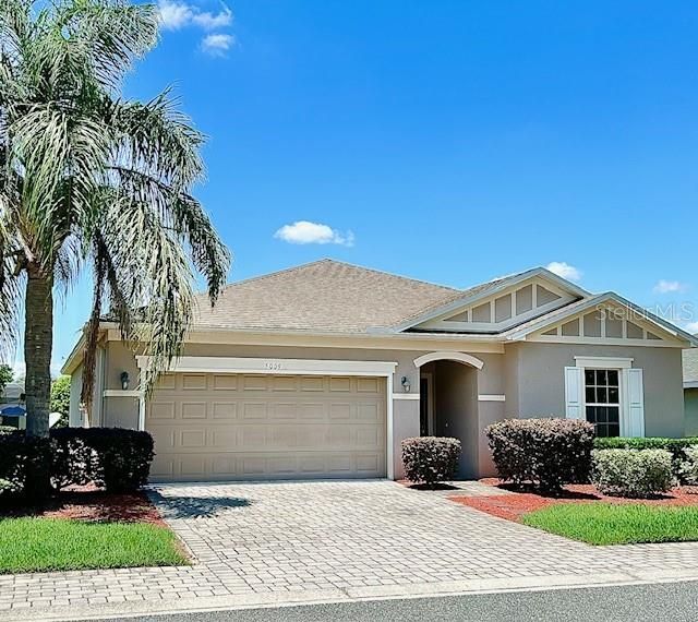 Recently Sold: $279,900 (3 beds, 2 baths, 1475 Square Feet)