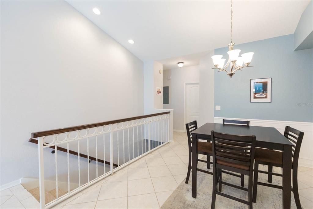 Active With Contract: $3,375 (2 beds, 2 baths, 1068 Square Feet)