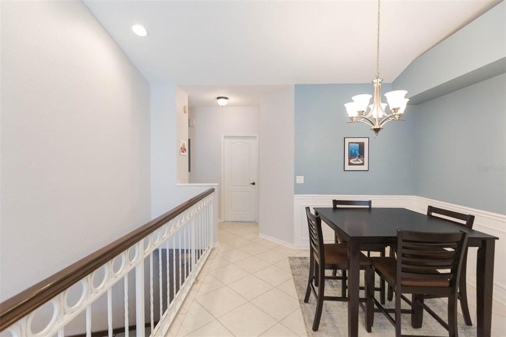 Active With Contract: $3,375 (2 beds, 2 baths, 1068 Square Feet)