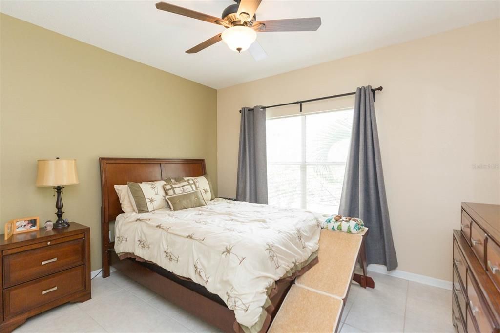 Active With Contract: $3,375 (2 beds, 2 baths, 1068 Square Feet)