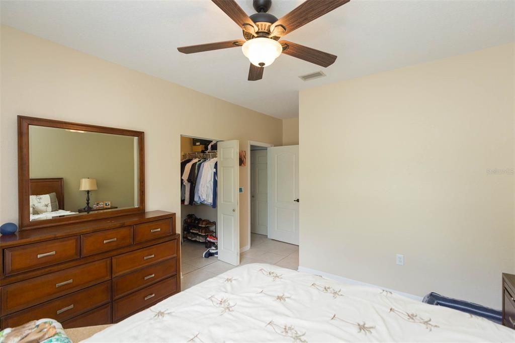 Active With Contract: $3,375 (2 beds, 2 baths, 1068 Square Feet)