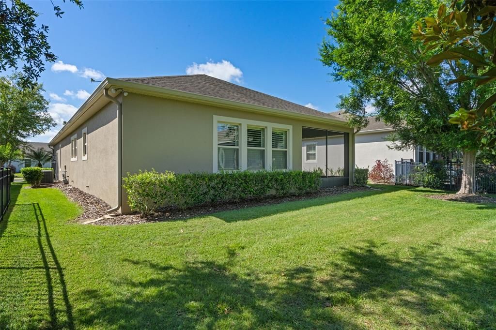 For Sale: $389,500 (2 beds, 2 baths, 1732 Square Feet)