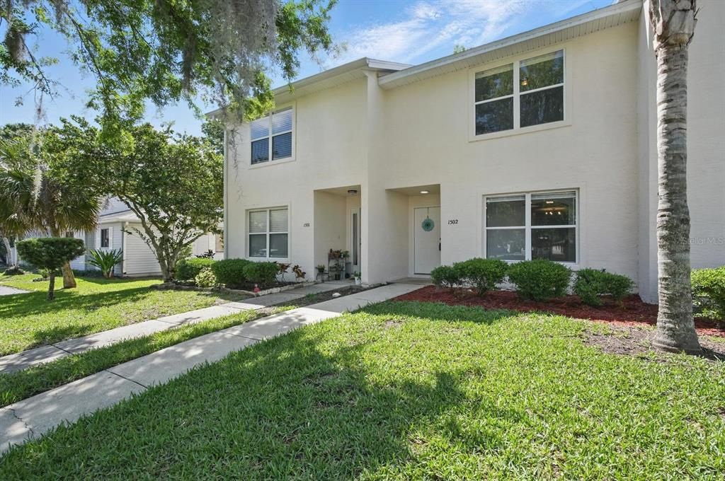 For Sale: $209,900 (2 beds, 2 baths, 1379 Square Feet)