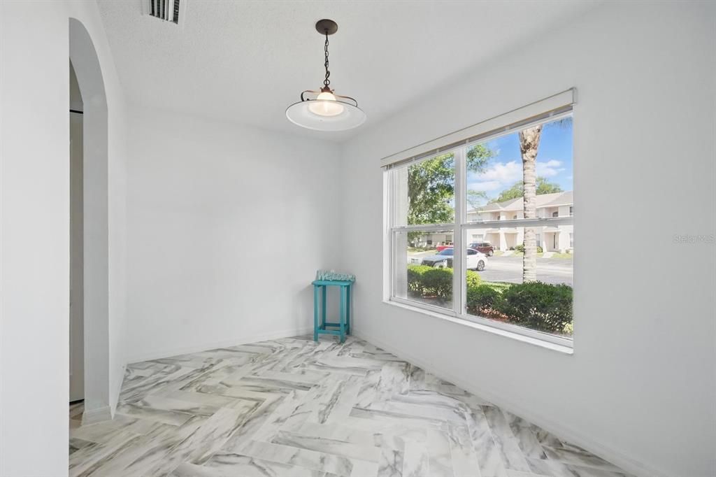 For Sale: $209,900 (2 beds, 2 baths, 1379 Square Feet)