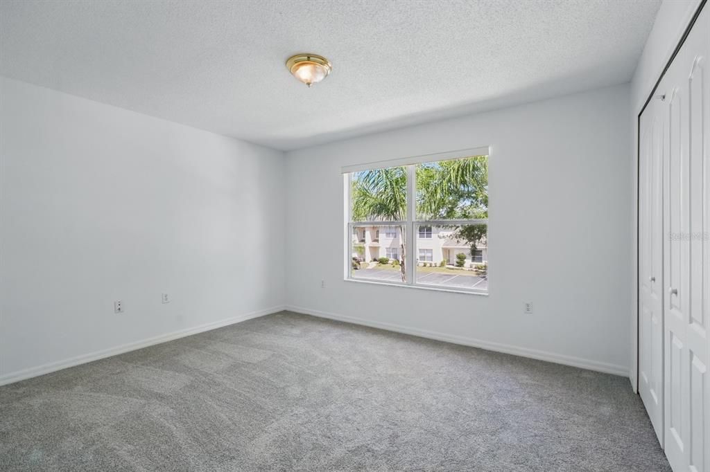 For Sale: $209,900 (2 beds, 2 baths, 1379 Square Feet)