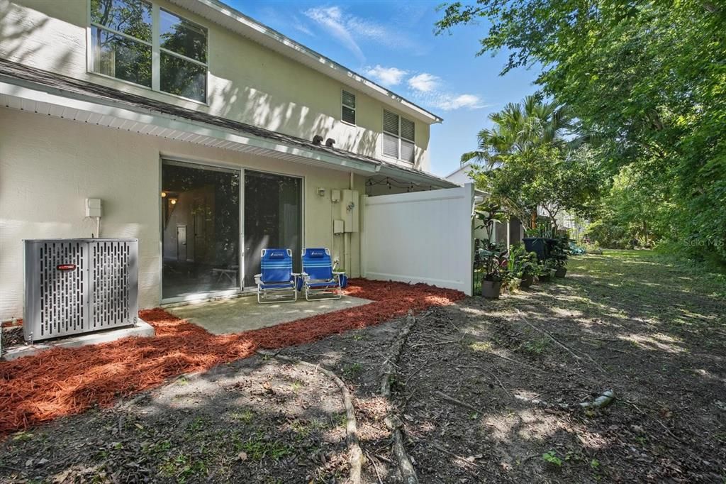 For Sale: $209,900 (2 beds, 2 baths, 1379 Square Feet)