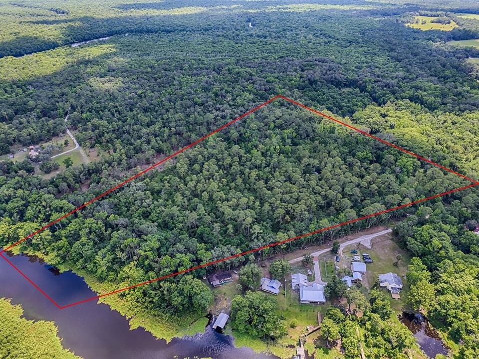 待售: $675,000 (24.41 acres)