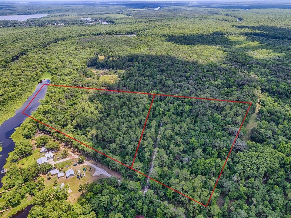 待售: $675,000 (24.41 acres)