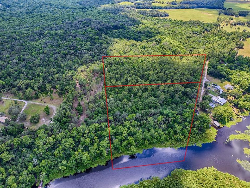 待售: $675,000 (24.41 acres)