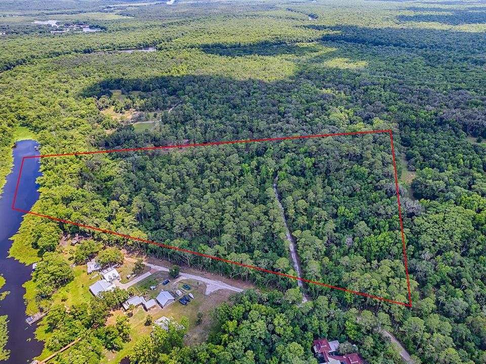 待售: $675,000 (24.41 acres)