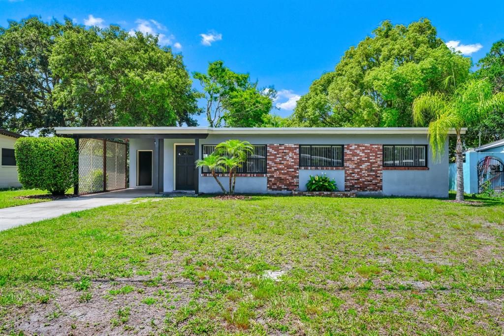 For Sale: $349,000 (3 beds, 1 baths, 1050 Square Feet)