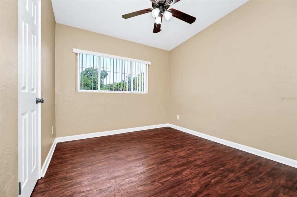 For Sale: $349,000 (3 beds, 1 baths, 1050 Square Feet)