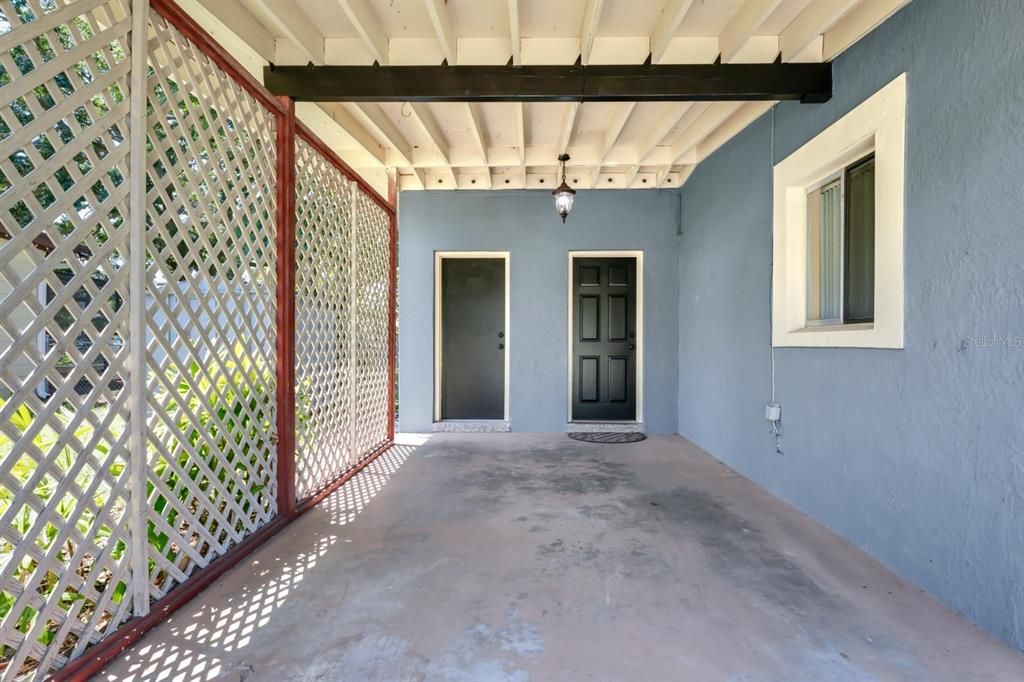 For Sale: $349,000 (3 beds, 1 baths, 1050 Square Feet)