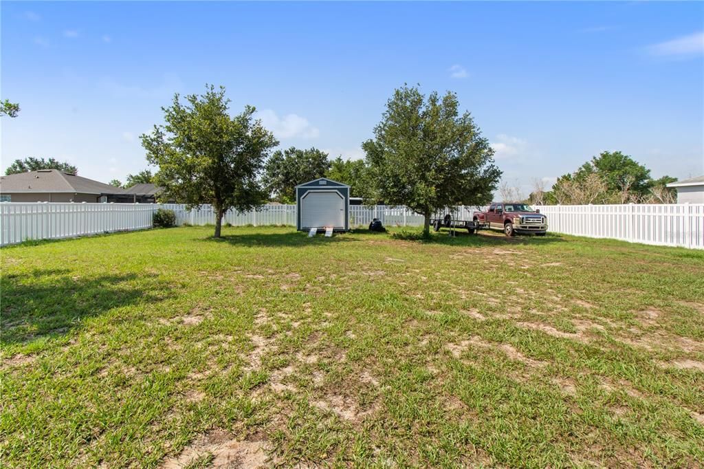 Activo con contrato: $345,000 (4 camas, 2 baños, 1809 Pies cuadrados)
