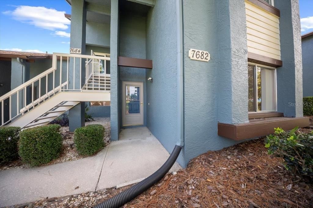 Active With Contract: $139,000 (2 beds, 2 baths, 1070 Square Feet)