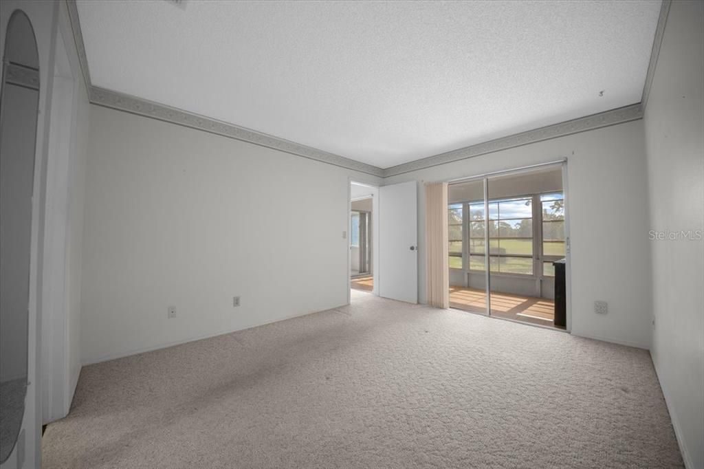 Active With Contract: $139,000 (2 beds, 2 baths, 1070 Square Feet)