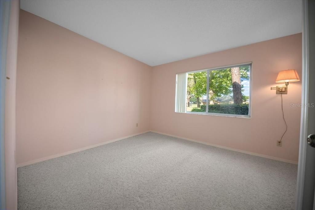 Active With Contract: $139,000 (2 beds, 2 baths, 1070 Square Feet)