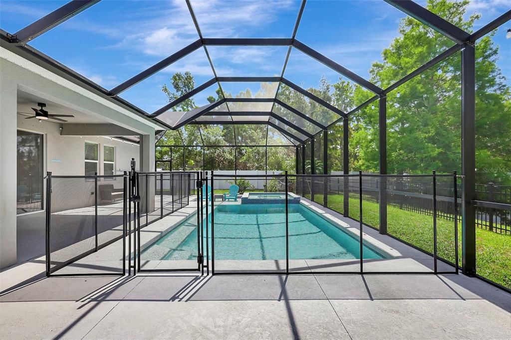 Active With Contract: $625,000 (3 beds, 2 baths, 2653 Square Feet)