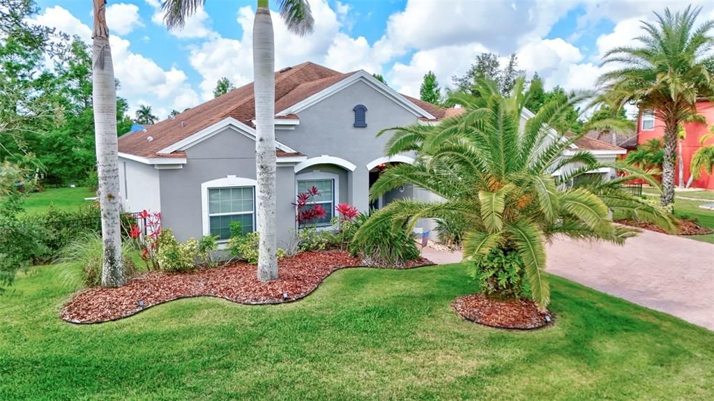 Active With Contract: $625,000 (3 beds, 2 baths, 2653 Square Feet)