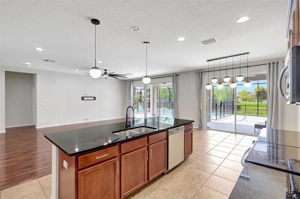 Active With Contract: $625,000 (3 beds, 2 baths, 2653 Square Feet)