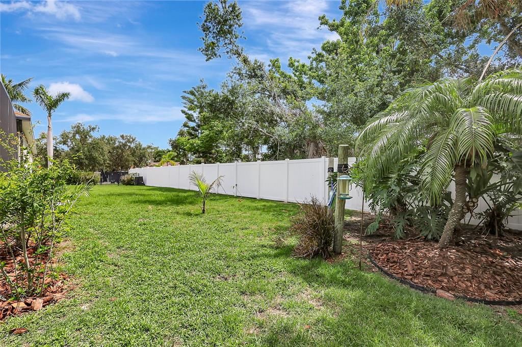 Active With Contract: $625,000 (3 beds, 2 baths, 2653 Square Feet)