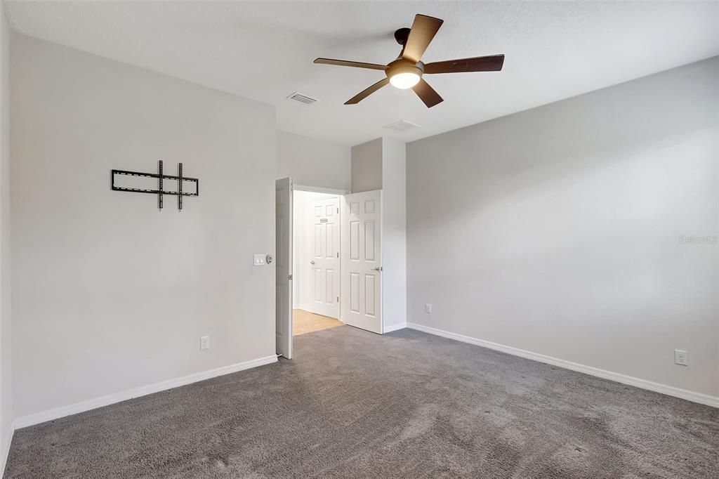 Active With Contract: $625,000 (3 beds, 2 baths, 2653 Square Feet)