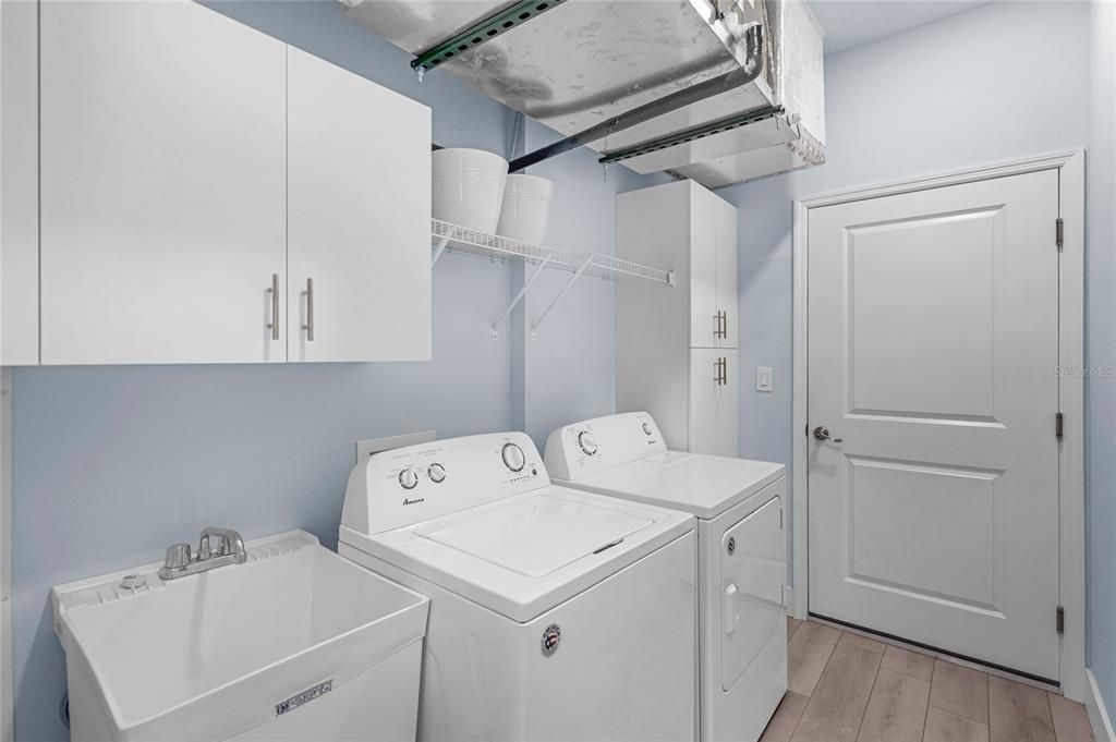 待售: $295,000 (2 贝兹, 2 浴室, 1248 平方英尺)