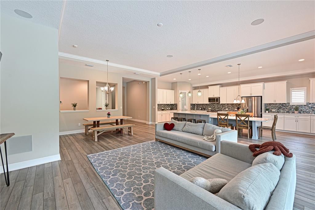 En Venta: $860,000 (5 camas, 5 baños, 3282 Pies cuadrados)