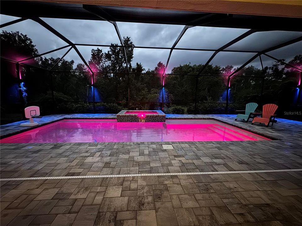 En Venta: $860,000 (5 camas, 5 baños, 3282 Pies cuadrados)