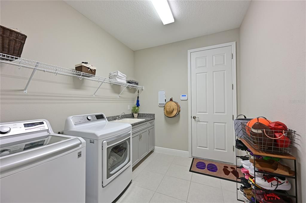 En Venta: $860,000 (5 camas, 5 baños, 3282 Pies cuadrados)