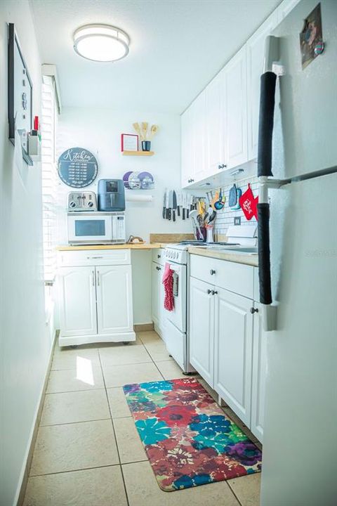 На продажу: $104,900 (1 спален, 1 ванн, 648 Квадратных фут)