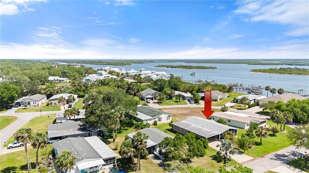 待售: $298,000 (2 贝兹, 2 浴室, 2223 平方英尺)