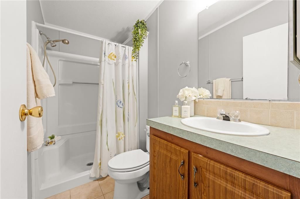 待售: $298,000 (2 贝兹, 2 浴室, 2223 平方英尺)