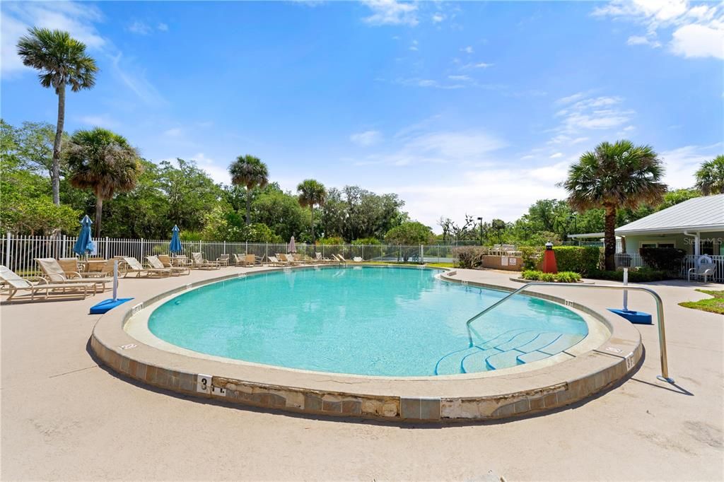 待售: $298,000 (2 贝兹, 2 浴室, 2223 平方英尺)