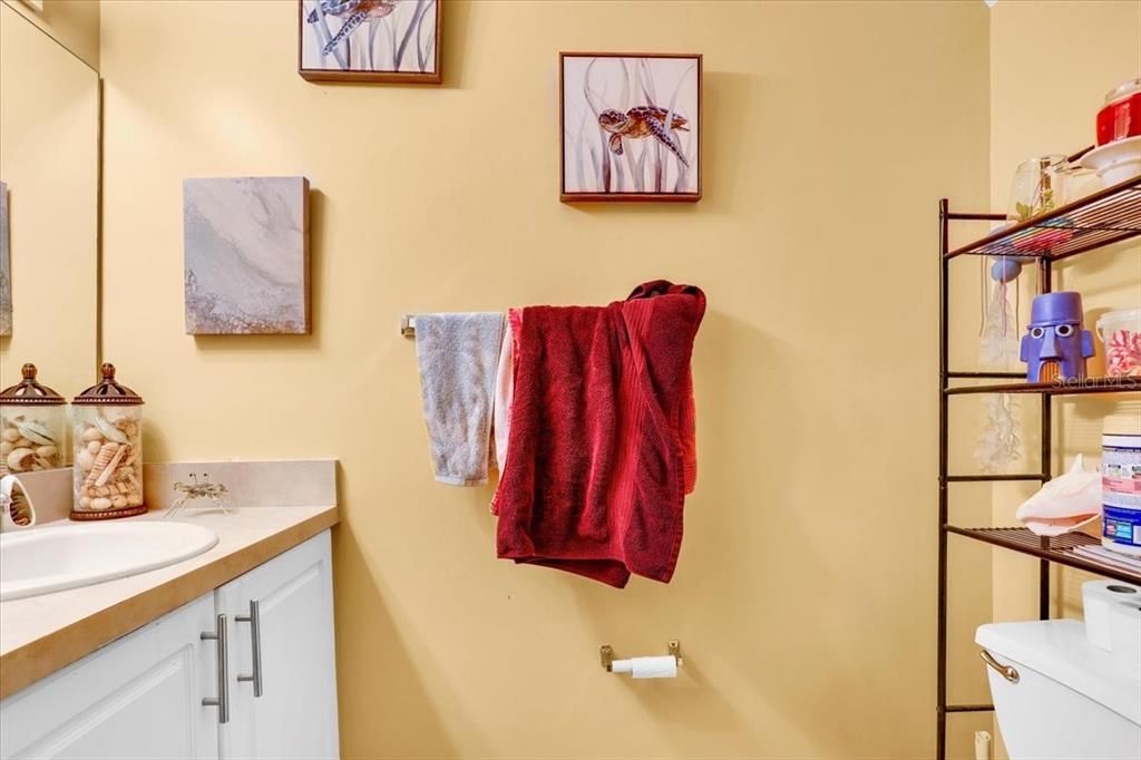 For Sale: $219,000 (2 beds, 2 baths, 1465 Square Feet)