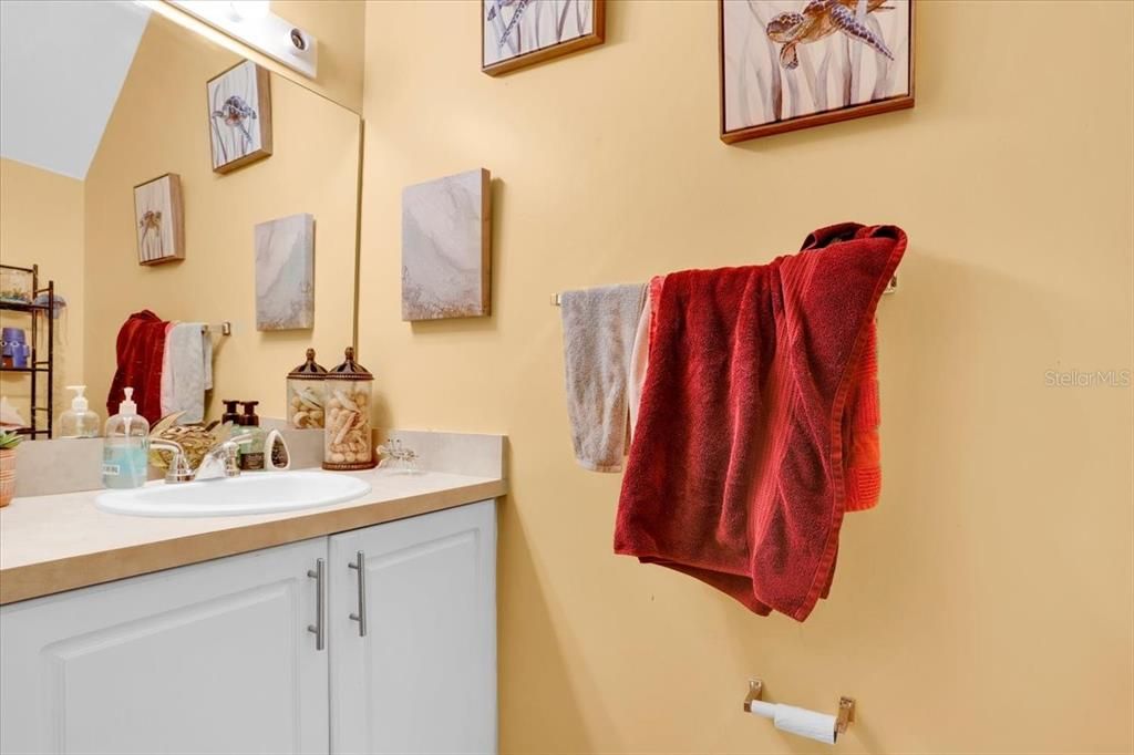 For Sale: $219,000 (2 beds, 2 baths, 1465 Square Feet)