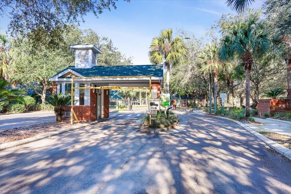 For Sale: $219,000 (2 beds, 2 baths, 1465 Square Feet)