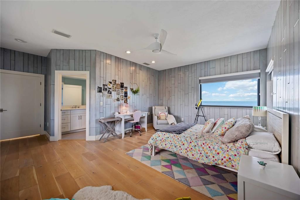 На продажу: $13,900,000 (6 спален, 6 ванн, 8358 Квадратных фут)