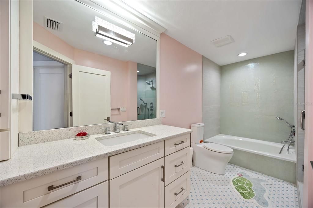 На продажу: $13,900,000 (6 спален, 6 ванн, 8358 Квадратных фут)