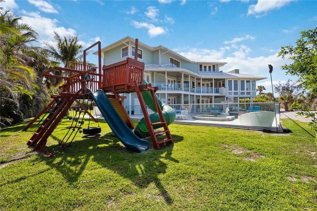 На продажу: $13,900,000 (6 спален, 6 ванн, 8358 Квадратных фут)