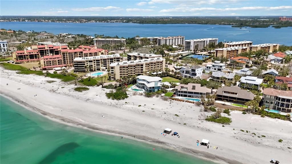 На продажу: $13,900,000 (6 спален, 6 ванн, 8358 Квадратных фут)