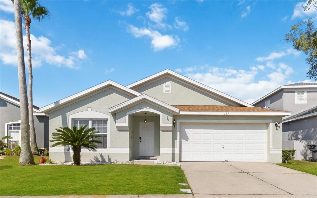 Recently Sold: $427,000 (4 beds, 2 baths, 1929 Square Feet)