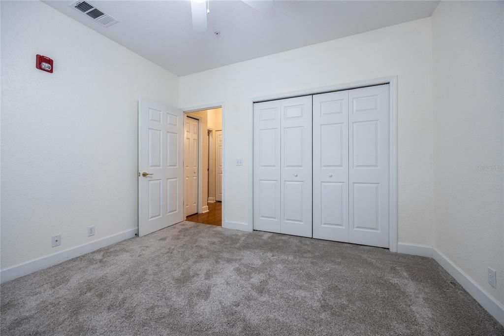 Active With Contract: $309,900 (3 beds, 2 baths, 1469 Square Feet)