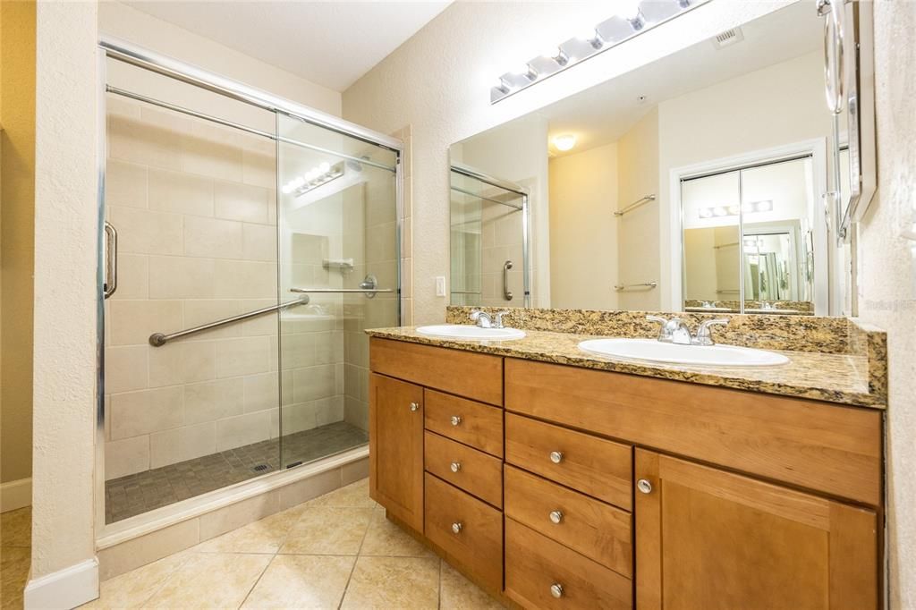 Active With Contract: $309,900 (3 beds, 2 baths, 1469 Square Feet)