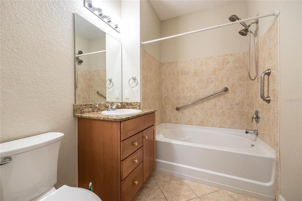 Active With Contract: $309,900 (3 beds, 2 baths, 1469 Square Feet)