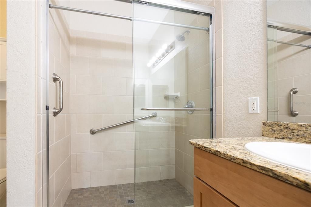 Active With Contract: $309,900 (3 beds, 2 baths, 1469 Square Feet)