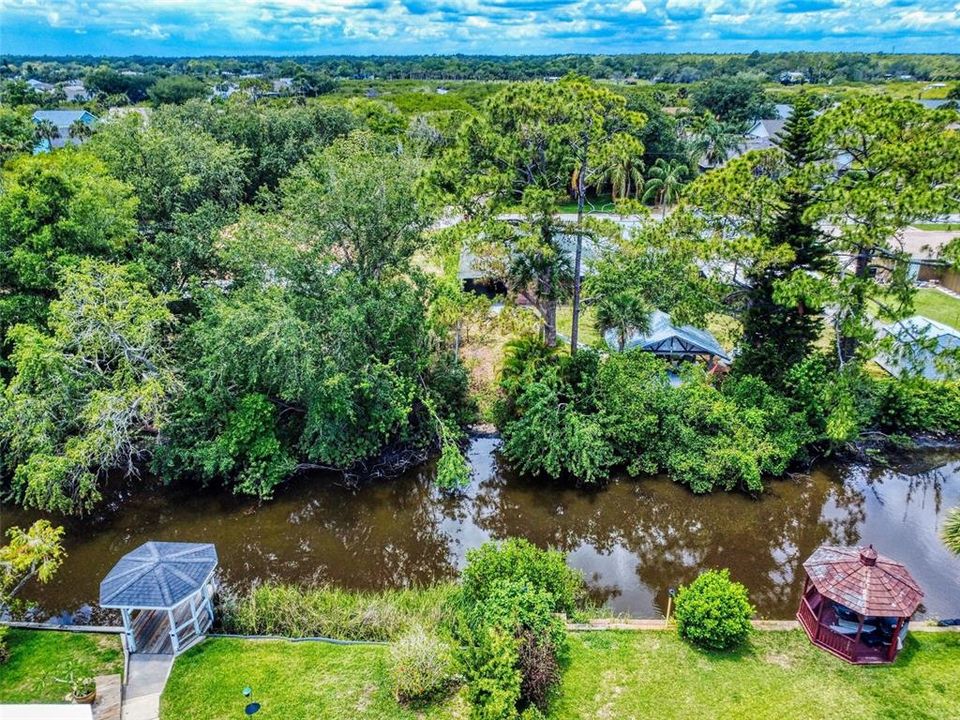 Под контрактом: $534,900 (3 спален, 2 ванн, 2544 Квадратных фут)