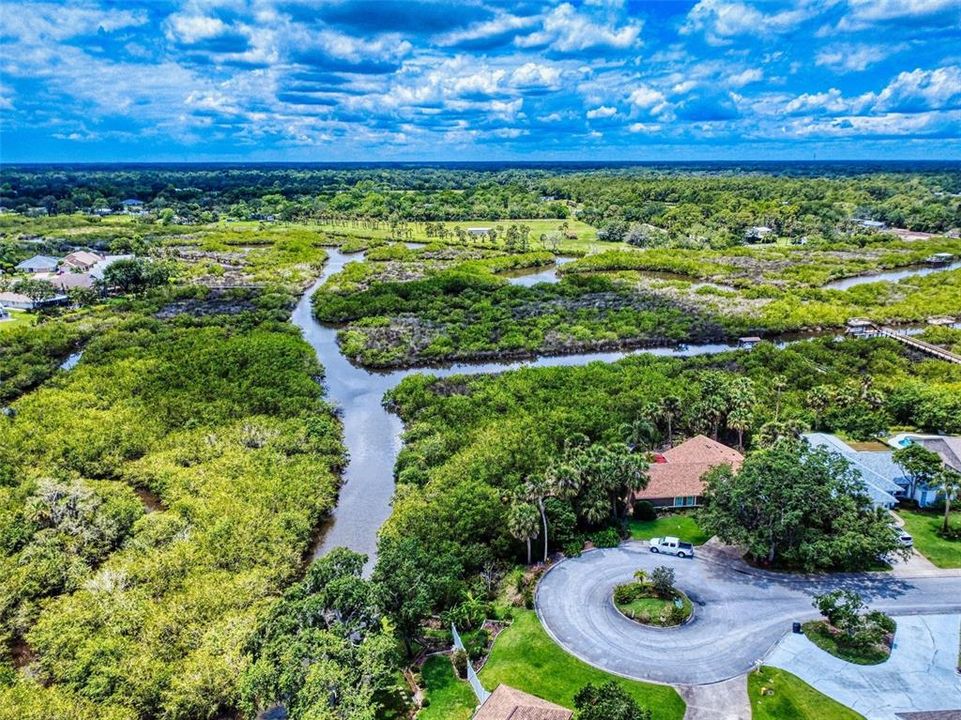 Под контрактом: $534,900 (3 спален, 2 ванн, 2544 Квадратных фут)