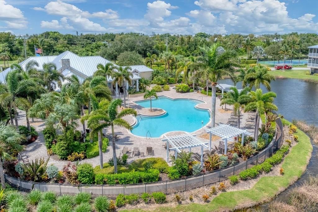 出租: $4,995 (3 贝兹, 3 浴室, 2390 平方英尺)