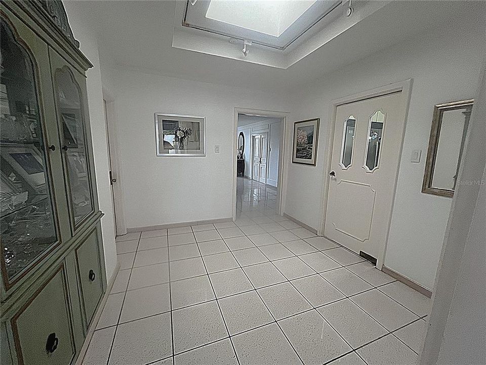 待售: $2,225,000 (5 贝兹, 6 浴室, 4000 平方英尺)